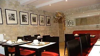 Des Deux Avenues Hotell 3*